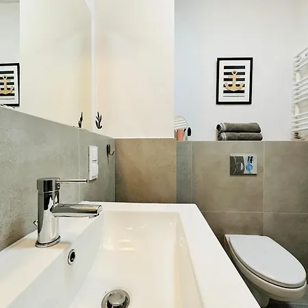 Blisko Plazy I Parku Reagana